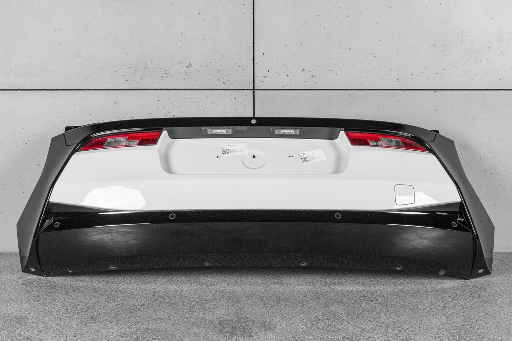 фото №1, Bmw i3 i01 бампер задний задняя камера цвет b85