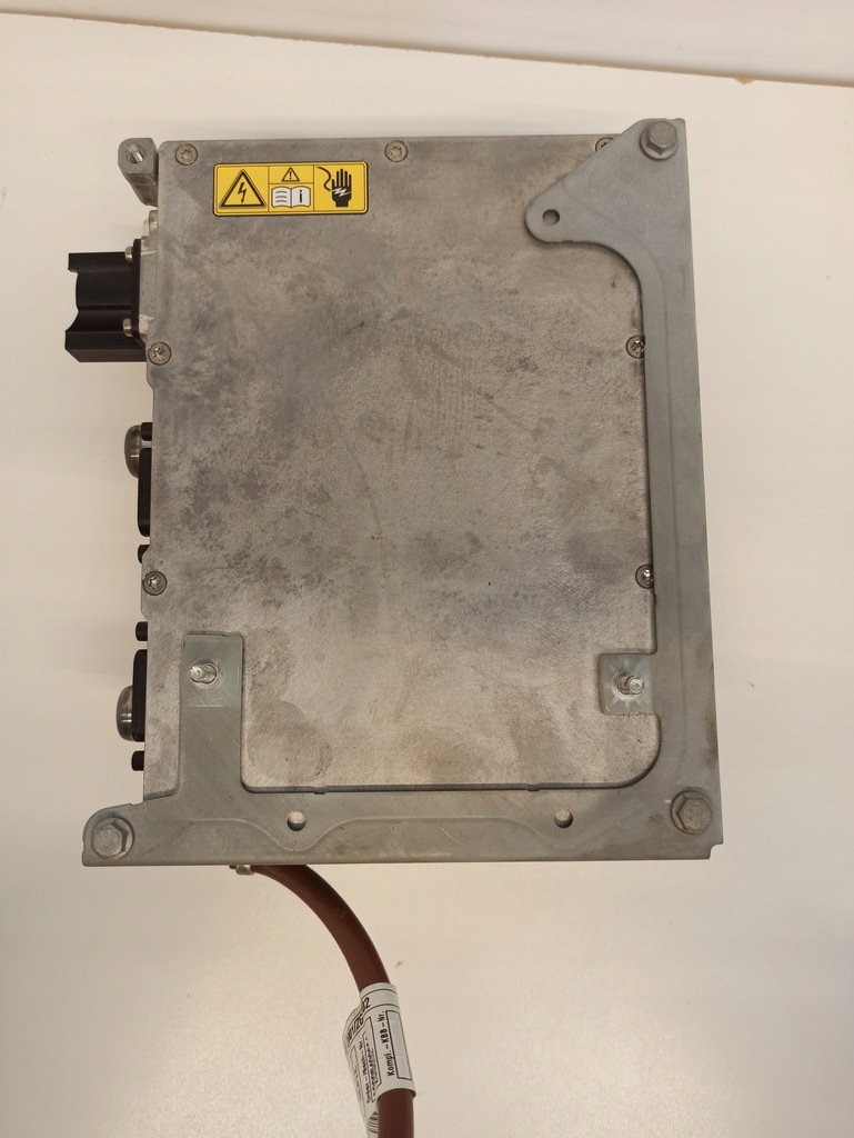 фото №5, Mercedes w205 hybrid зарядний пристрій акумулятора a0009001108