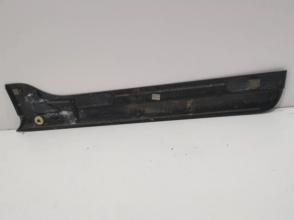 фото №5, Discovery v левая молдинг дверь