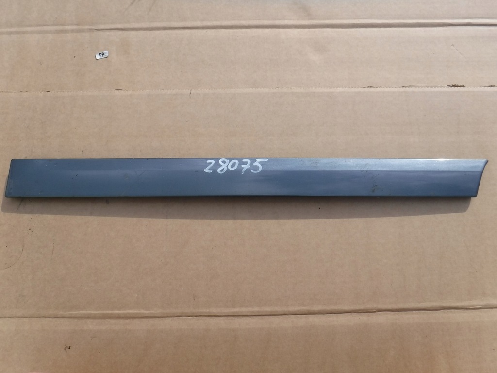 фото №1, Audi оригинальный номер 8p3853699b молдинг крыла