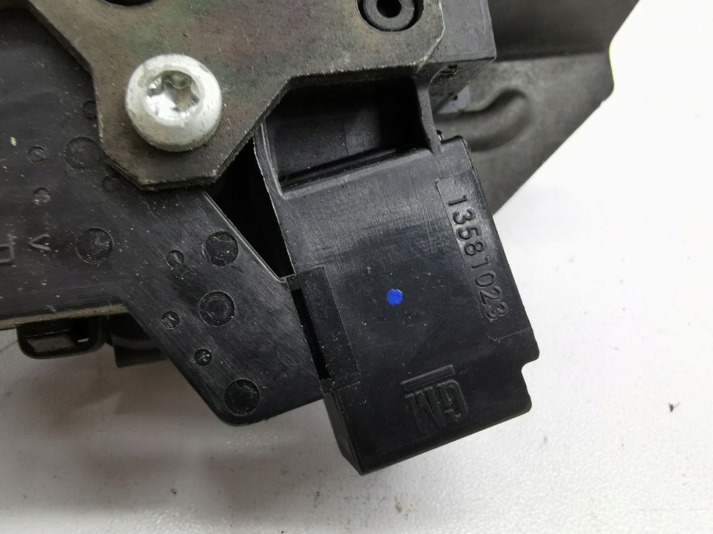 фото №6, Opel astra j 2011 замок крышки задний / багажника