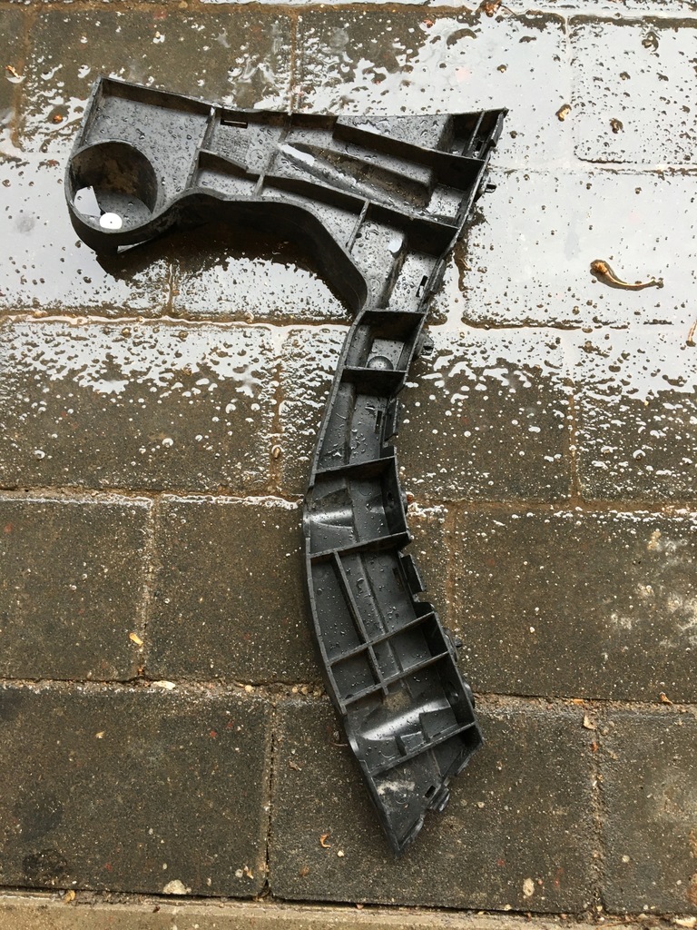 фото №1, Направляющая бампера левый задняя volvo xc60 30764697