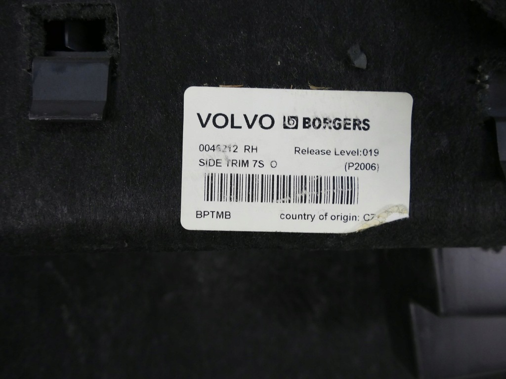 фото №13, Volvo xc90 i lift обшивка багажника правий оббивка