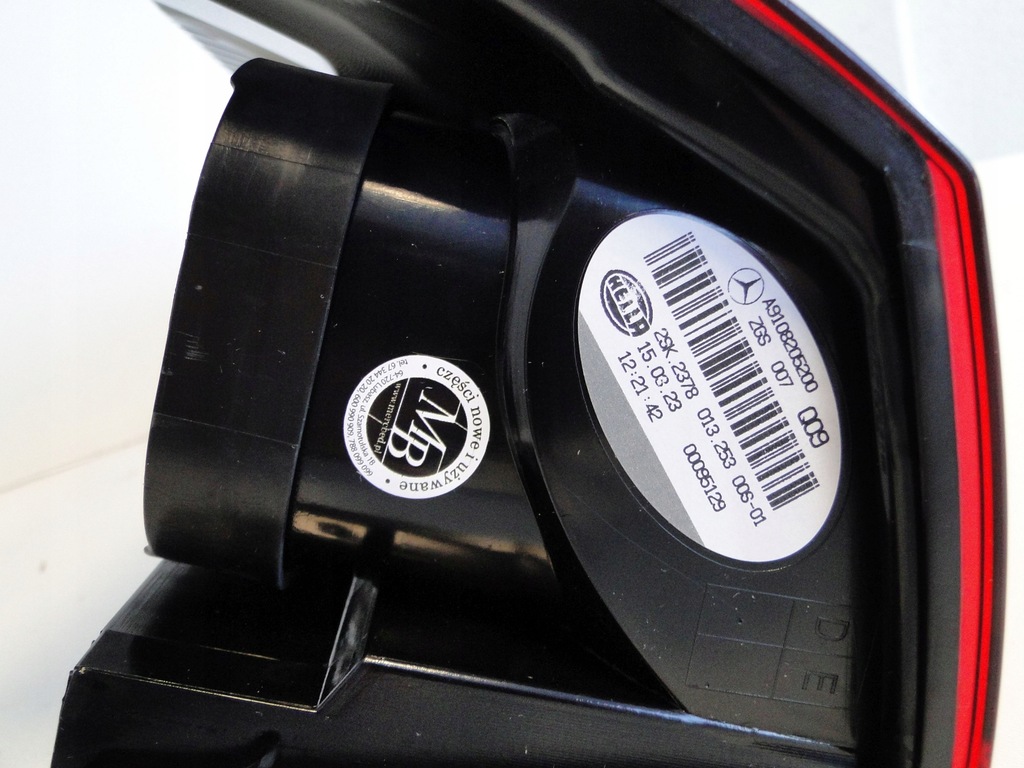 фото №10, Mercedes sprinter 910 w910 лампа задняя левая led