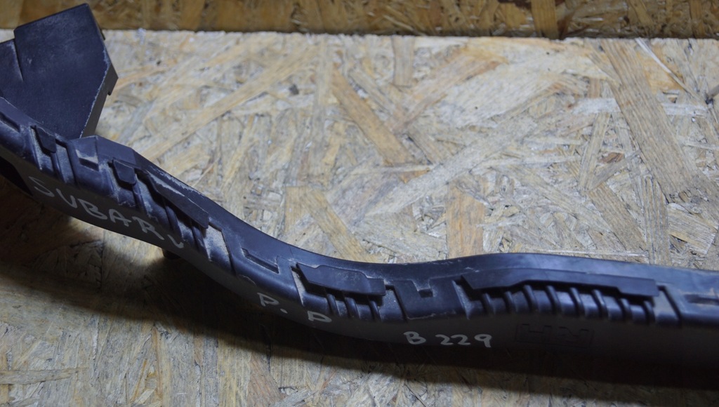 фото №6, Направляющая кронштейн лампы правый перед subaru wrx 14-