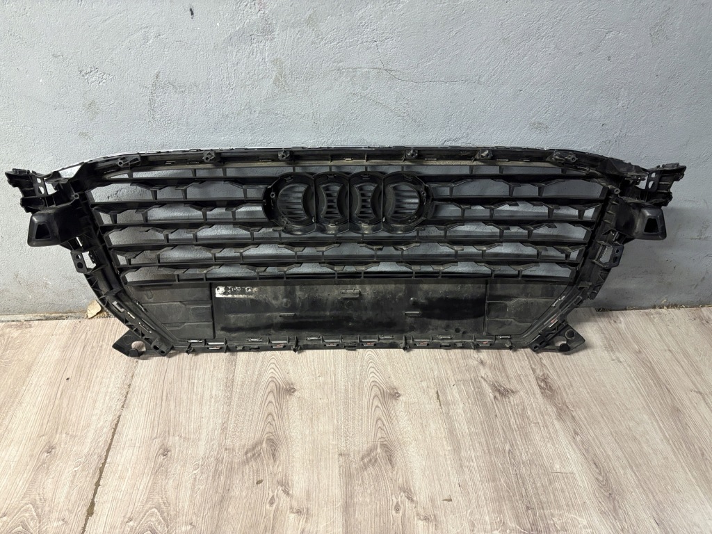 Audi q2 81a решётка радиатора решётка  радиатора перед 81a853651 Киев