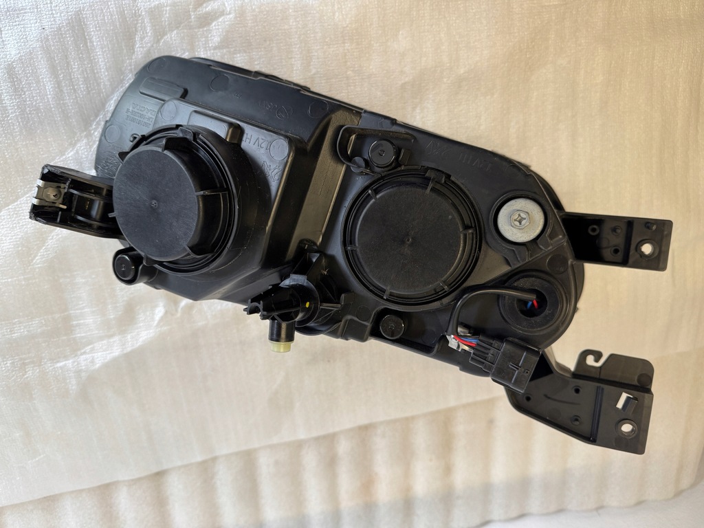 фото №8, Лампа права led поворотник dacia spring