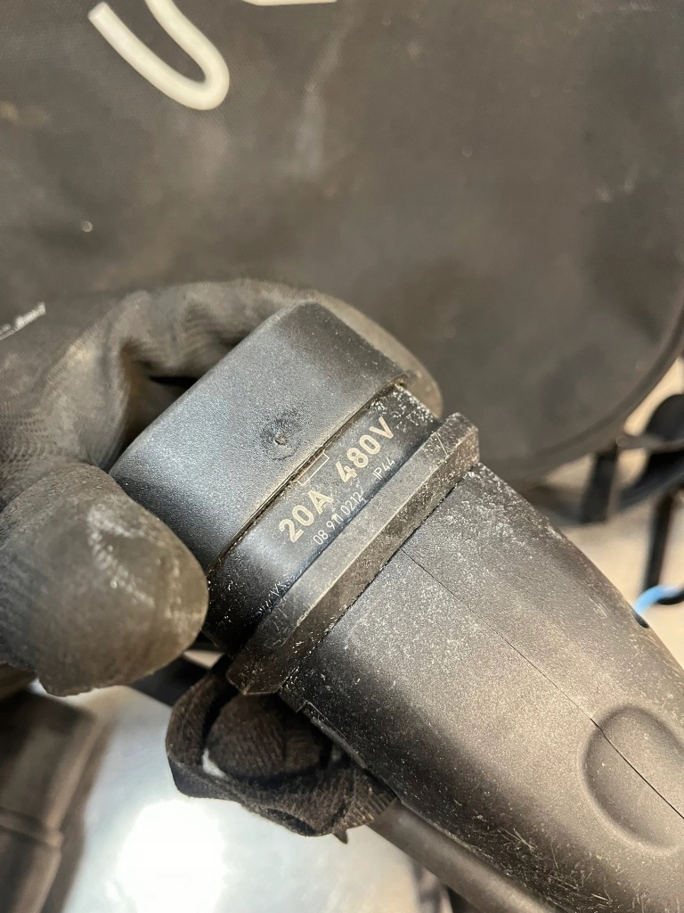 Шланг заряджання роз'єм porsche panamera 971044001 1087026 Недорого