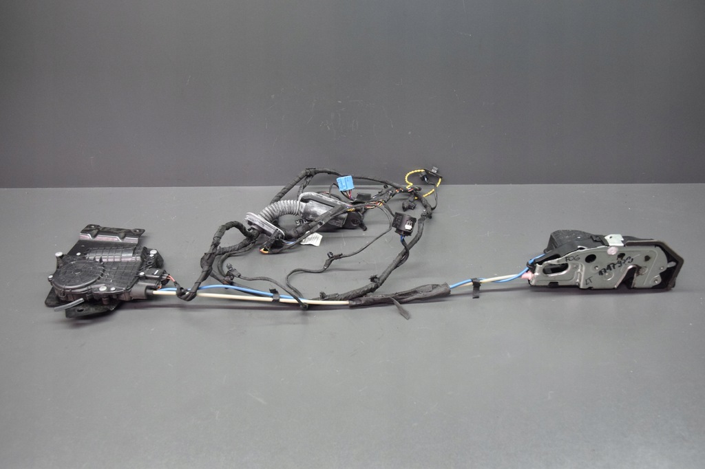 фото №1, Замок левый задняя задний доводчик soft close bmw 6 f06