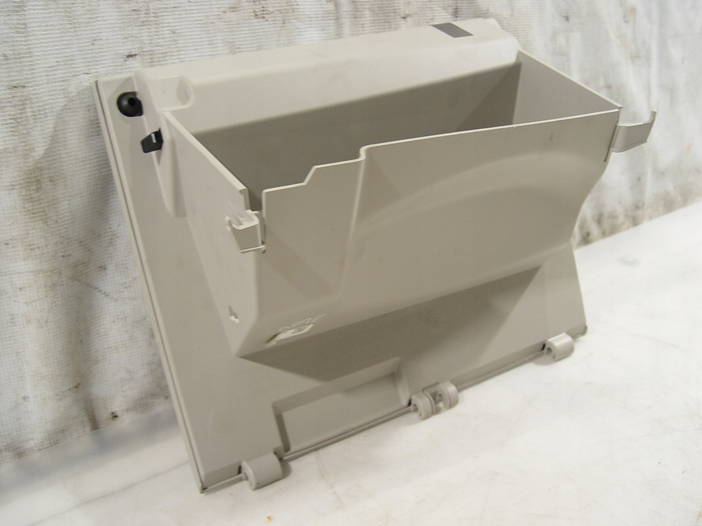 фото №8, Chrysler pacifica 16- бардачок пассажира правый