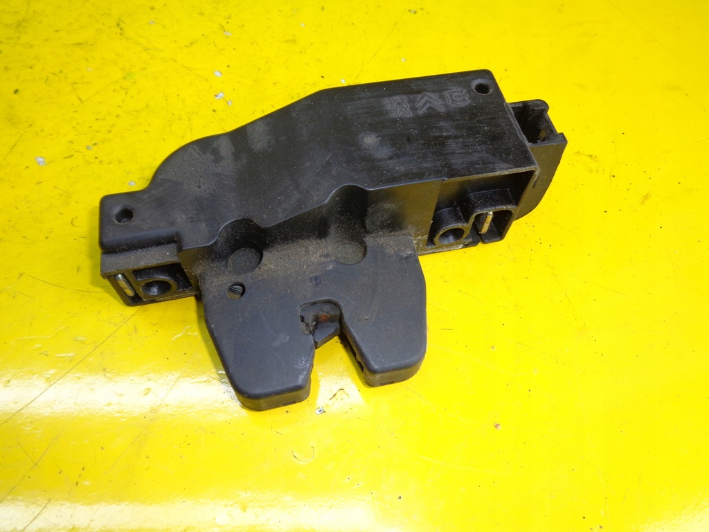 фото №1, Peugeot 307 замок кришки