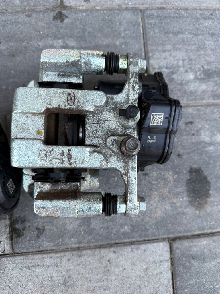 фото №6, Hyundai kona ii sx2e 2 , супорт електричний задній