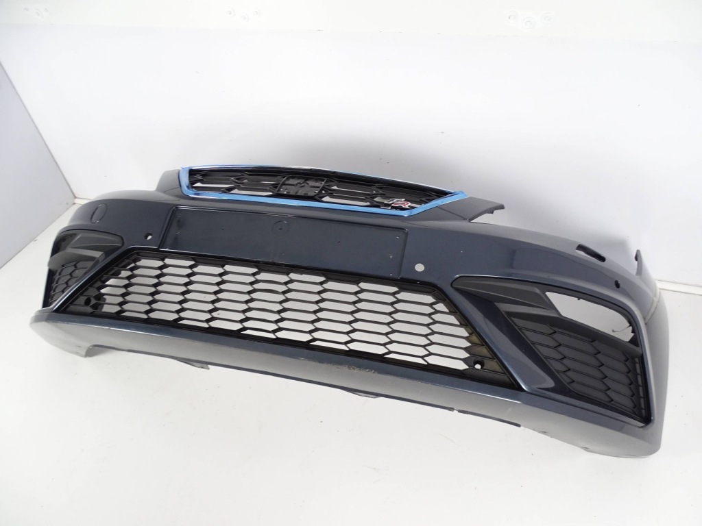 Бампер перед передній seat leon 3 3 fr рестайлінг  17-21 Зі Шроту