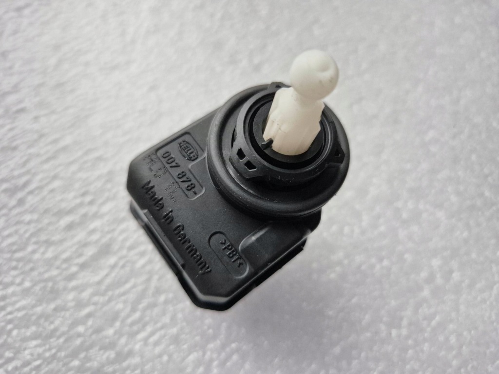 Моторчик регулювання лампи audi seat skoda vw 007878 в Україні