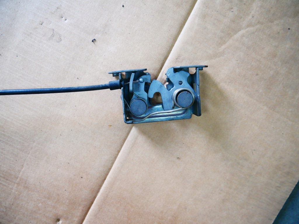 фото №2, Mini r56 r55 r57 r58 r59 задня трос тягa замок капот 2751378 2753419