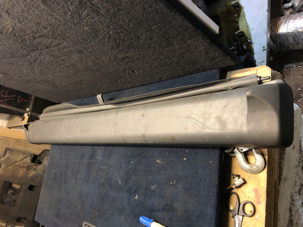 фото №1, Mercedes-benz w211 шторка багажника