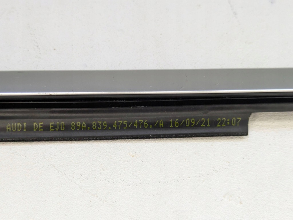 фото №10, Audi q4 sportback e-tron задня ліва гумовий прокладка двері 89a839475