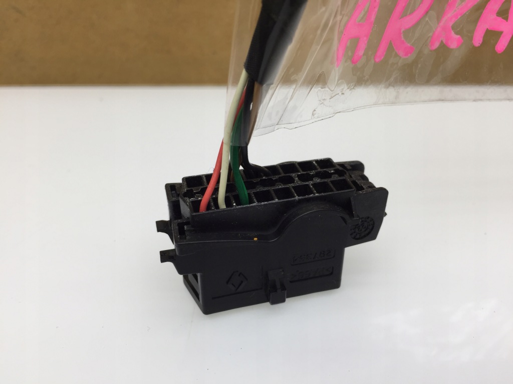 фото №2, Renault arkana разъём штекер obd