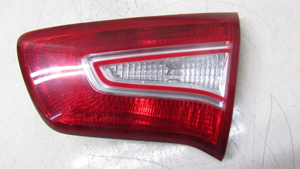 фото №1, Kia sportage iii лампа w крышка правая 10-14 116