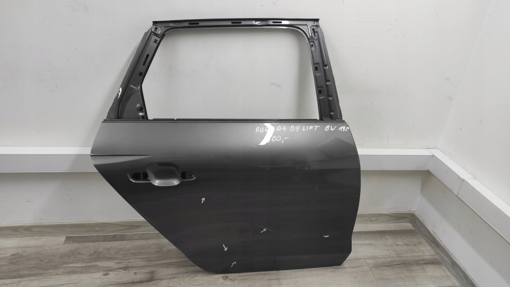 фото №1, Audi a4 b9 lift 8w 19r- дверь правое задняя оригинал.