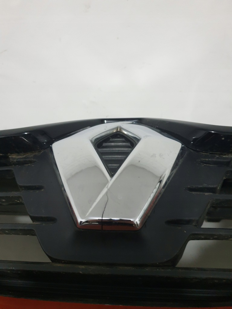 фото №7, Renault captur i 13-16 бампер перед передний решётка радиатора led плита bixnu