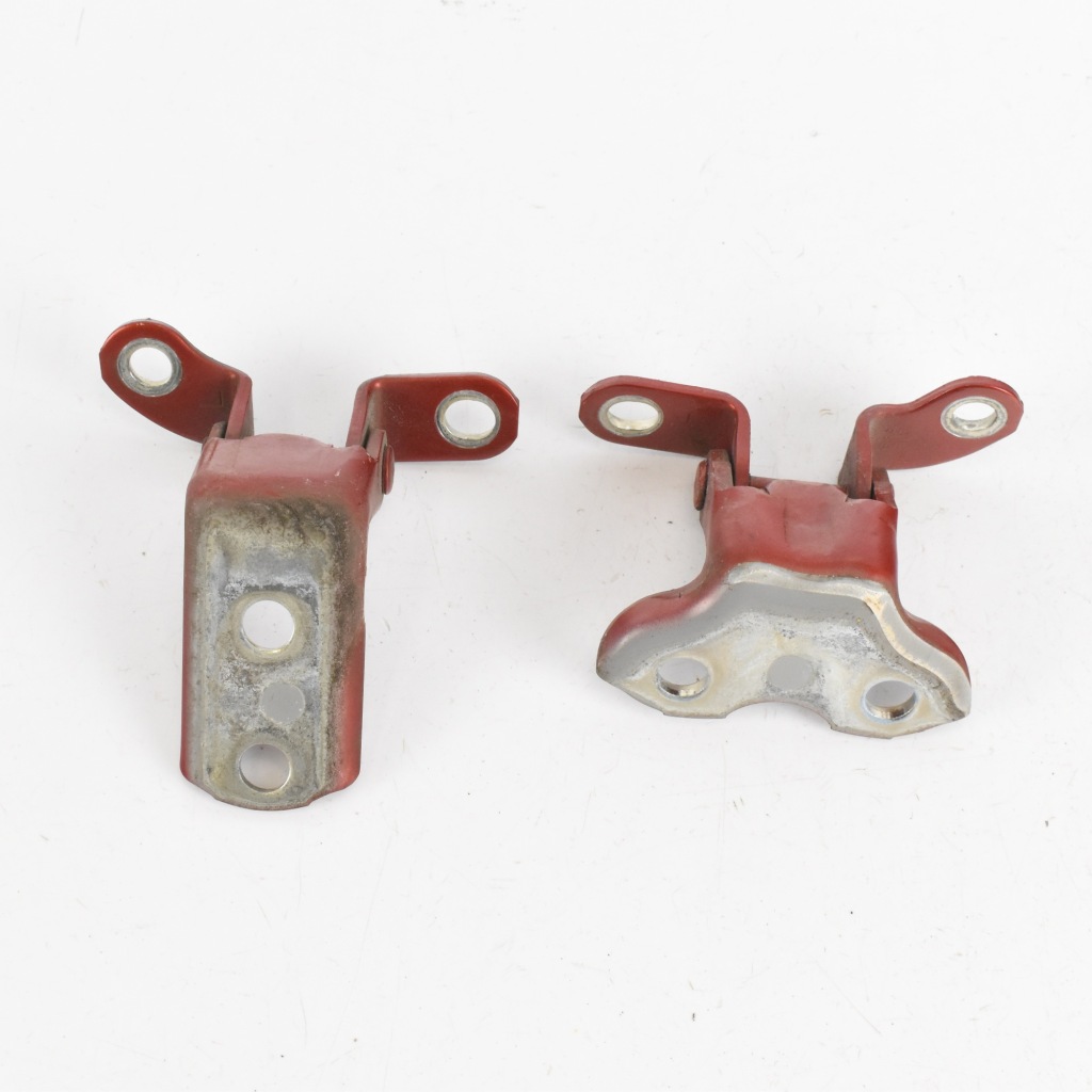 фото №1, Петли дверь левый задняя toyota prius iv camry auris rav 4 yaris iii aygo x