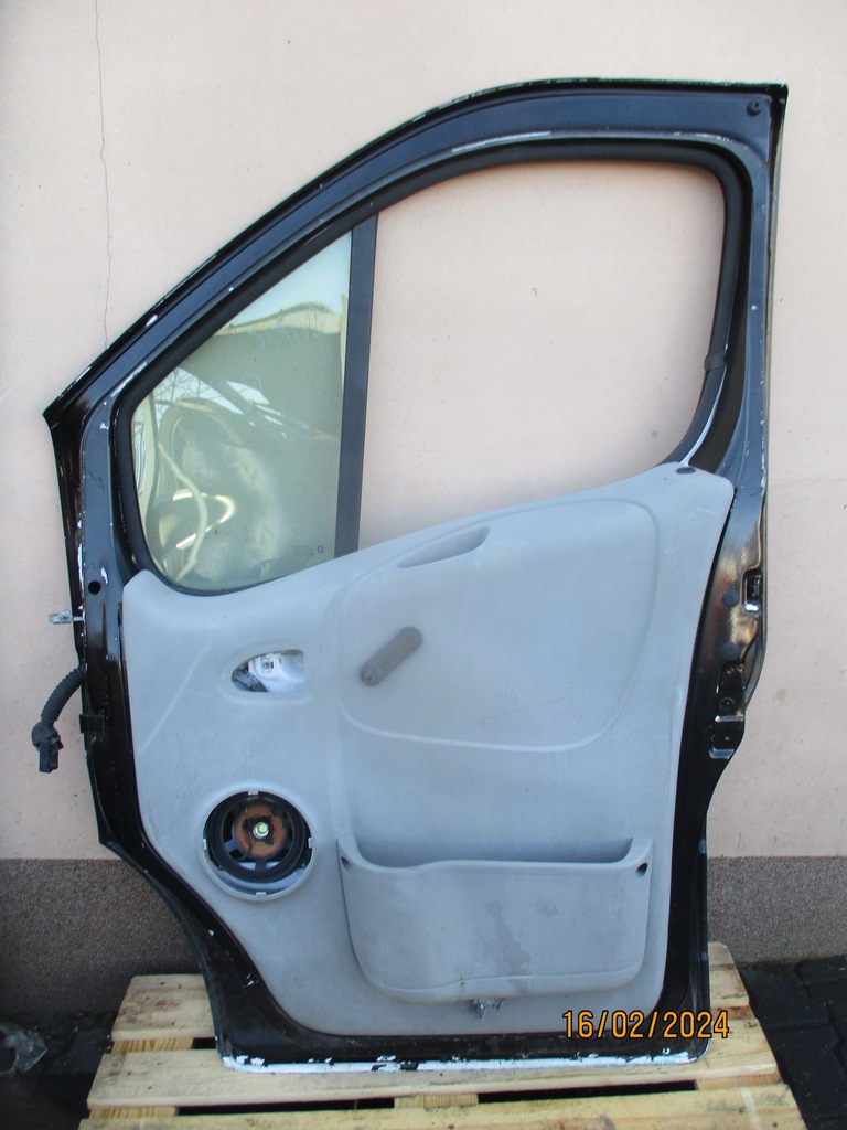 фото №8, Дверь передние правое перед передние trafic ii vivaro a primastar