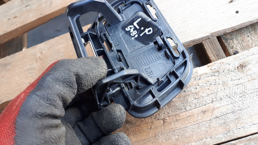 фото №11, Заглушка розпилювача audi a4 b8 s-line 8k0955275h