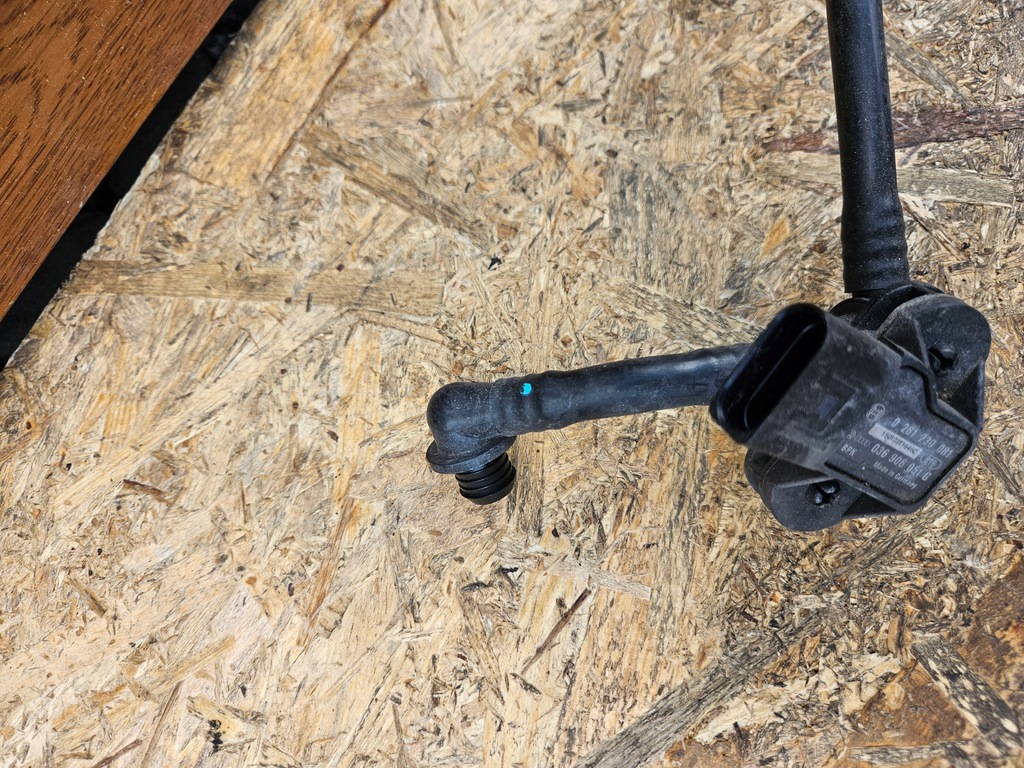 фото №5, Шланг вакуумный audi a4 b8 3.0tdi 8k1611931n