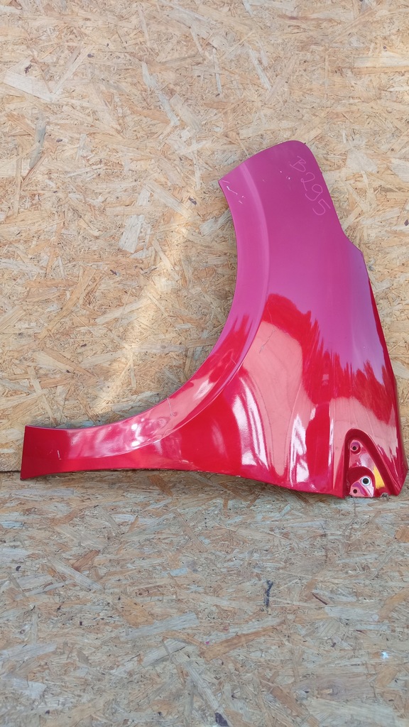 фото №1, Peugeot 208 крыло левый перед