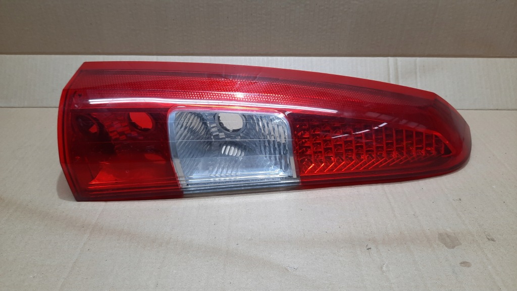 фото №1, Лампа задняя задняя левая верхний volvo v70 ii lift 04-07