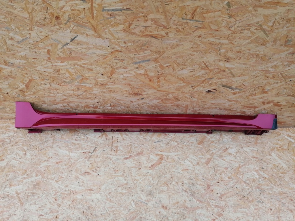 фото №1, Молдинг порог правая порог toyota corolla e21 hb 2019-