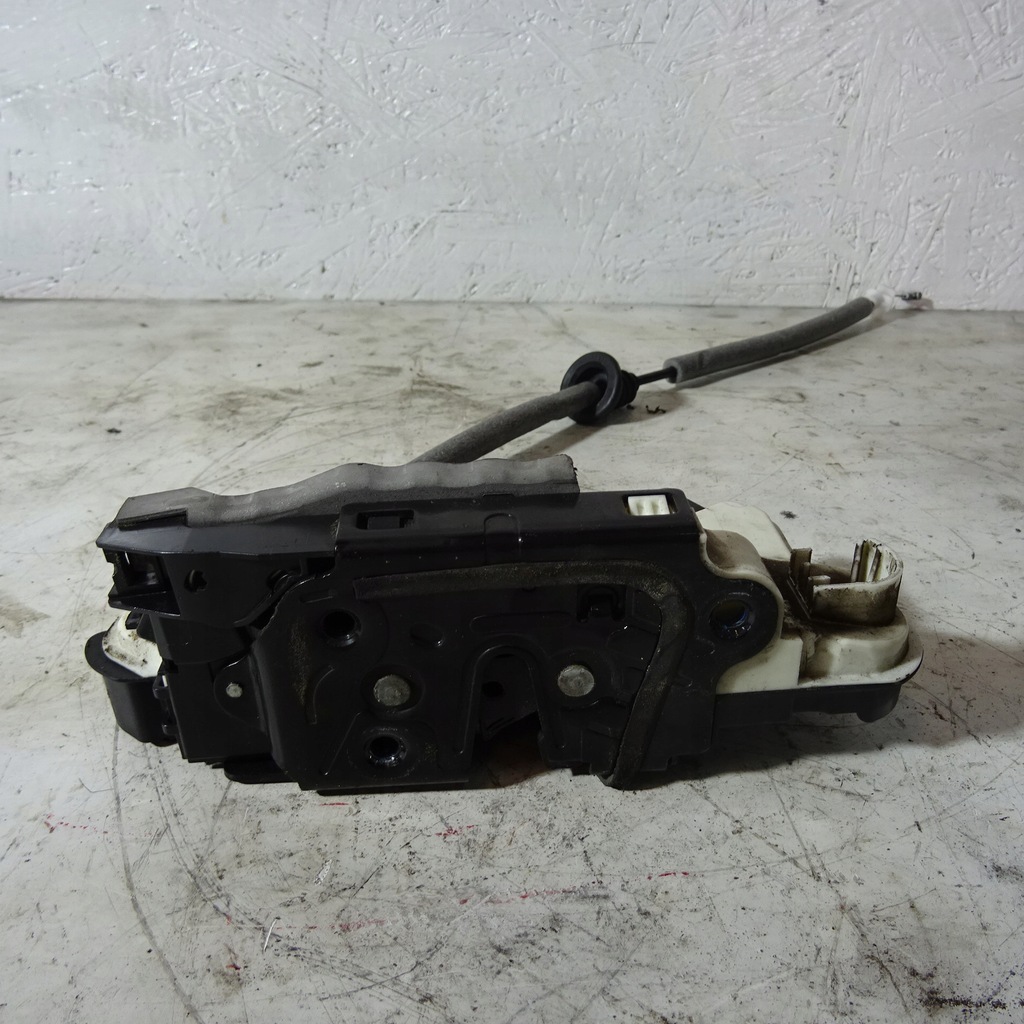 фото №1, Skoda rapid замок дверь левый перед 5e1837015