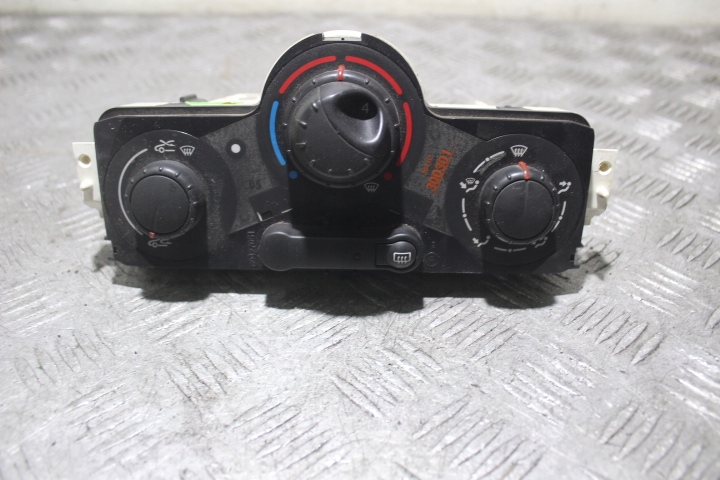 фото №1, Панель керування обдув renault megane ii