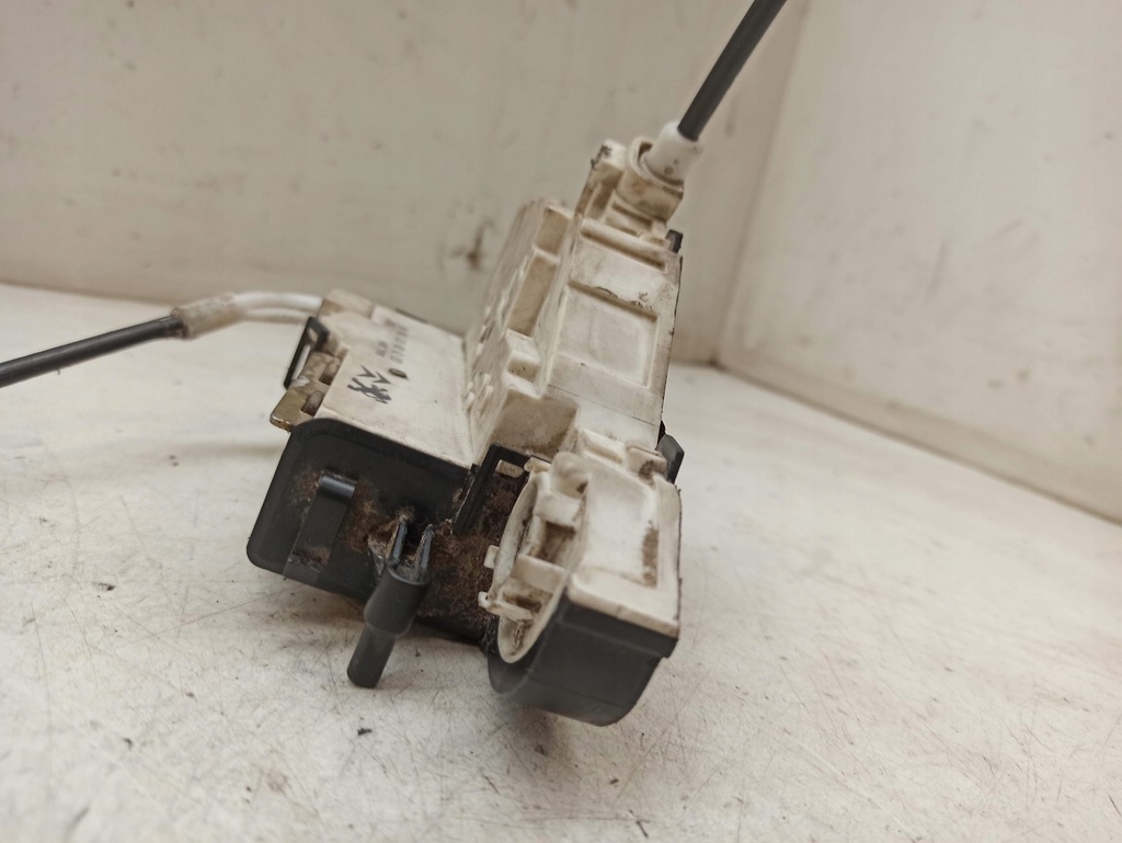 фото №7, Peugeot 407 04-11r замок левый перед 9681333380q