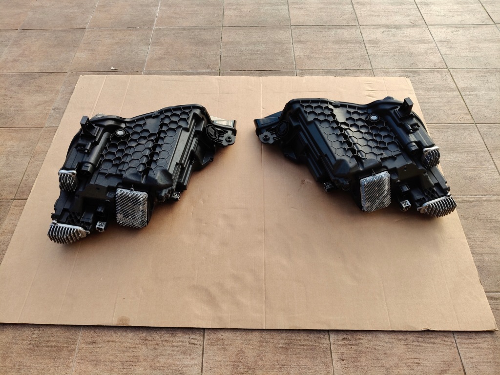 фото №7, Audi e-tron 55 q8 e-tron matrix комплект лампа передніх 4ke941035 4ke941036