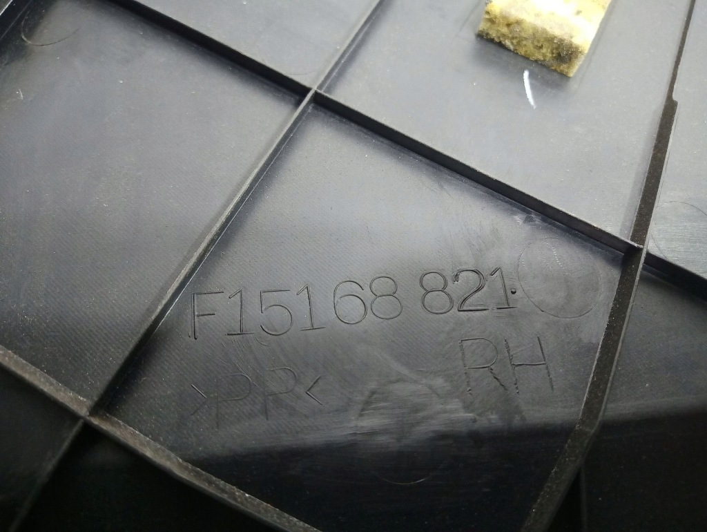 фото №3, Mazda rx8 2007 правая сторона другое запчасти салона автомобиля