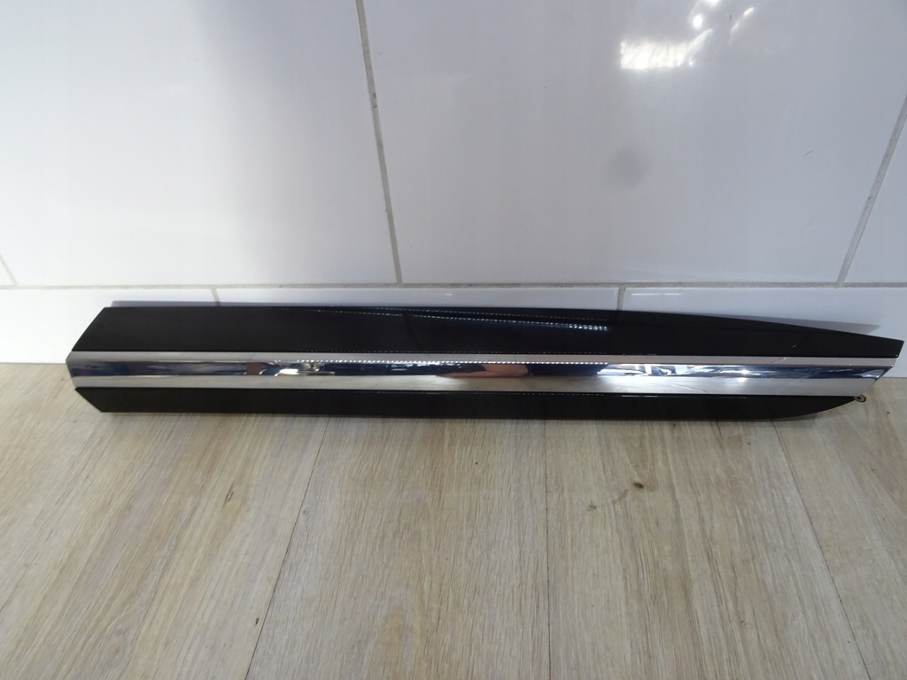 фото №1, Молдинг двері лівий задня vw arteon 3g8853991b