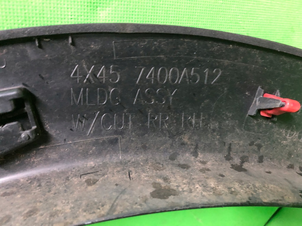 фото №9, Eclipse cross молдинг na задній правий крила