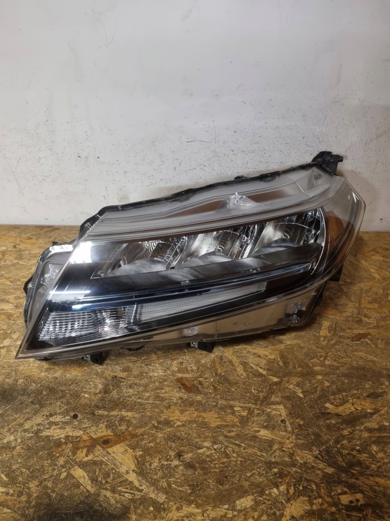 Купити Фара фара suzuki vitara 3 full led рестайлінг