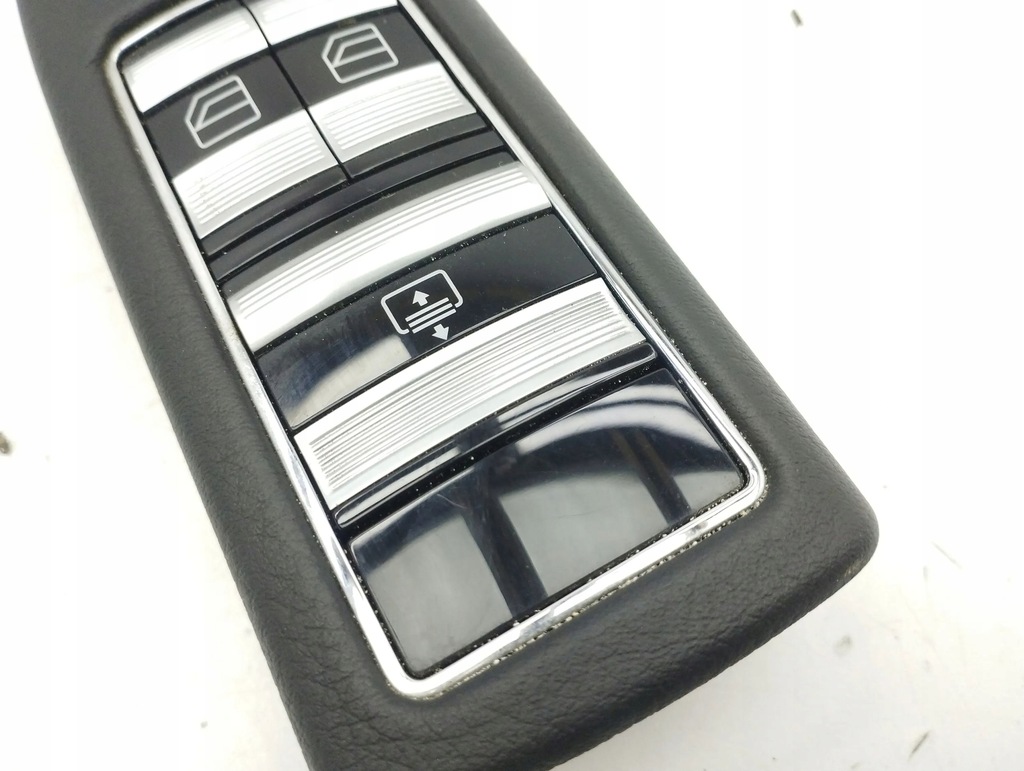 фото №7, Mercedes-benz s w221 2007 задняя сторона левая панели управление, переключатели