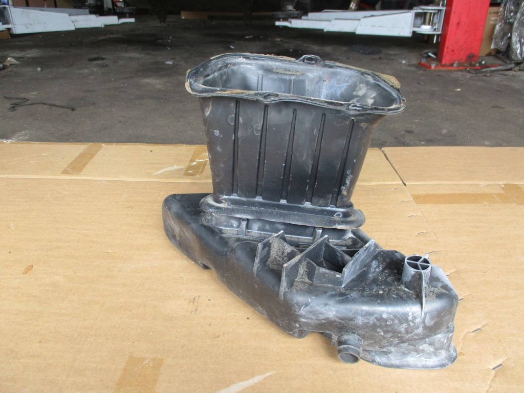 фото №1, Porsche boxster 987 впуск повітрозабірник фільтра повітря