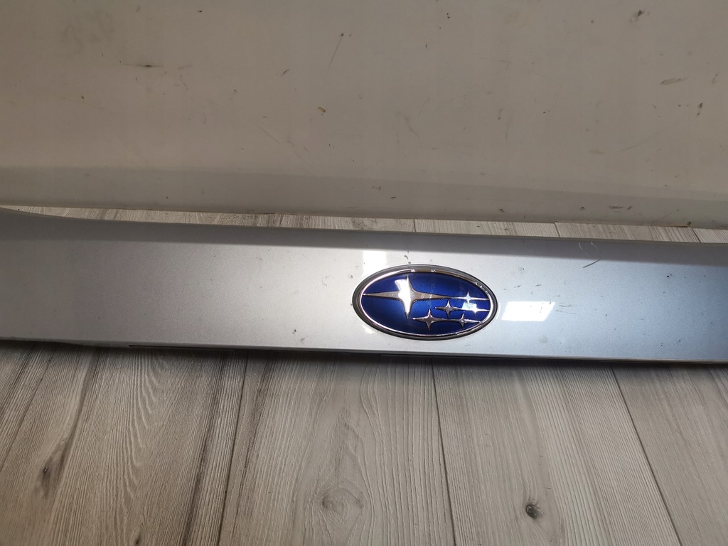 фото №9, Subaru forester v 18 молдинг накладка крышки багажника