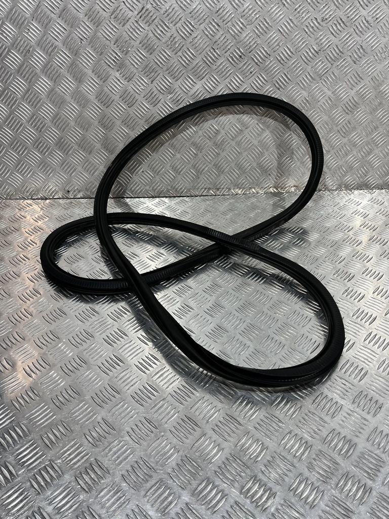 фото №1, Прокладка двері перед права skoda scala 19-