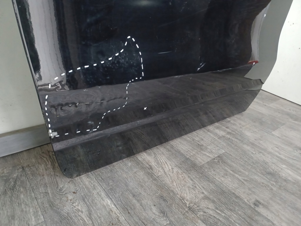 Купити Дверей задні праве ----- dodge ram 1500 2019- ---- версія long довга