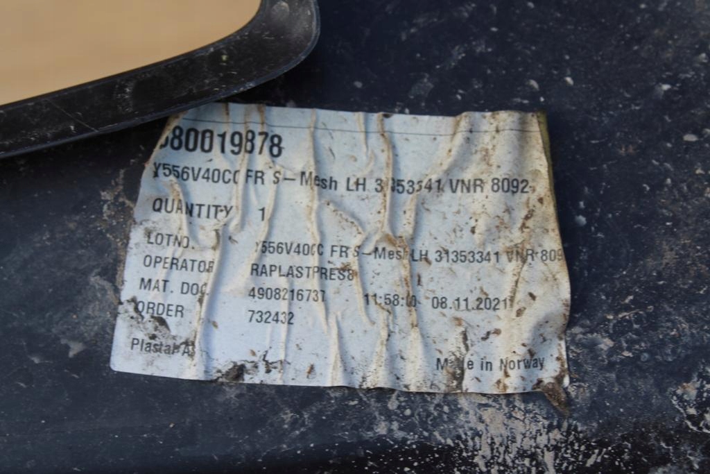 фото №8, Решётка левая бампера передний volvo v40 ii cross