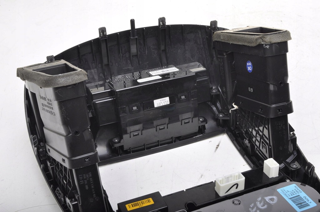 фото №11, Kia ceed рамка панель обдув радіо 95710-1h700 97250-1h221