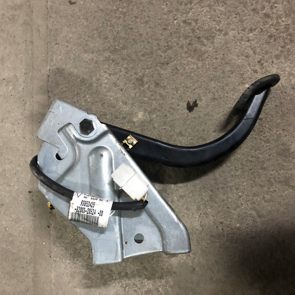 фото №1, Педаль тормоза renault trafic 8200320524 fv