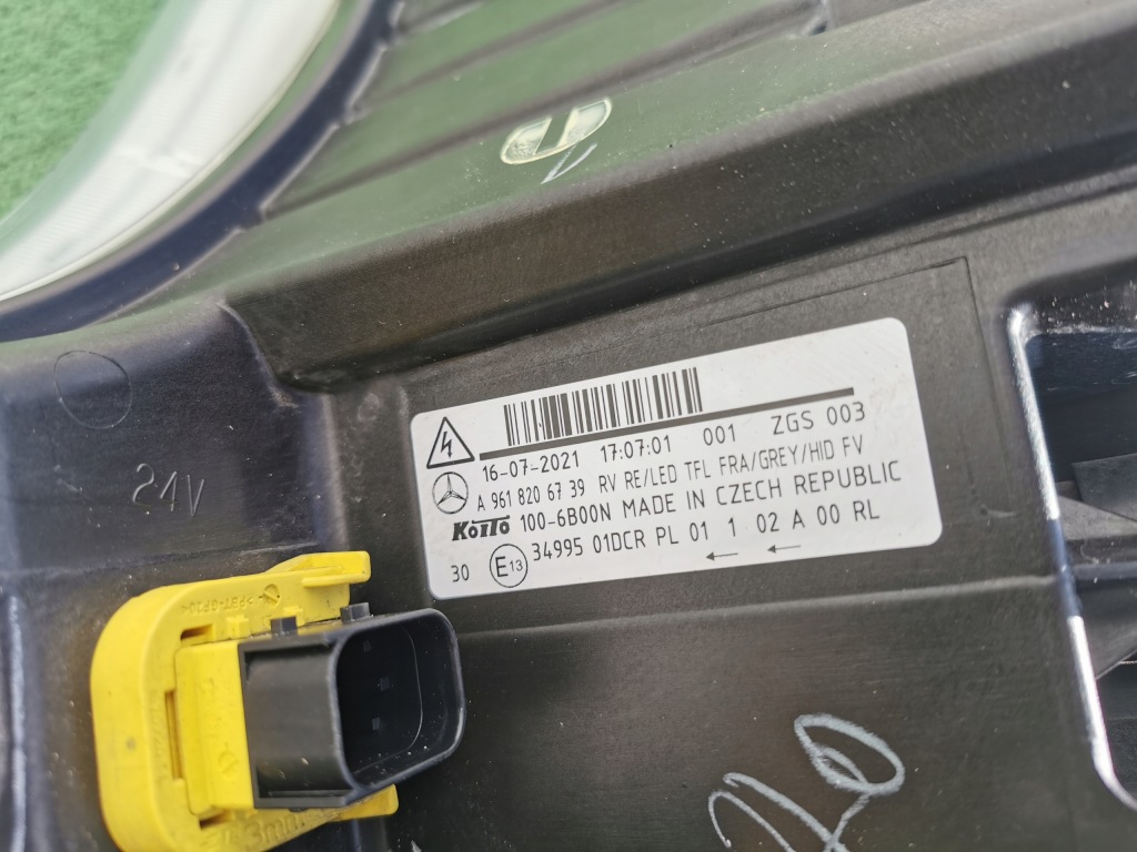 Mercedes actros mp4 фара правый  перед передняя ксенон led a9618206739 Недорого