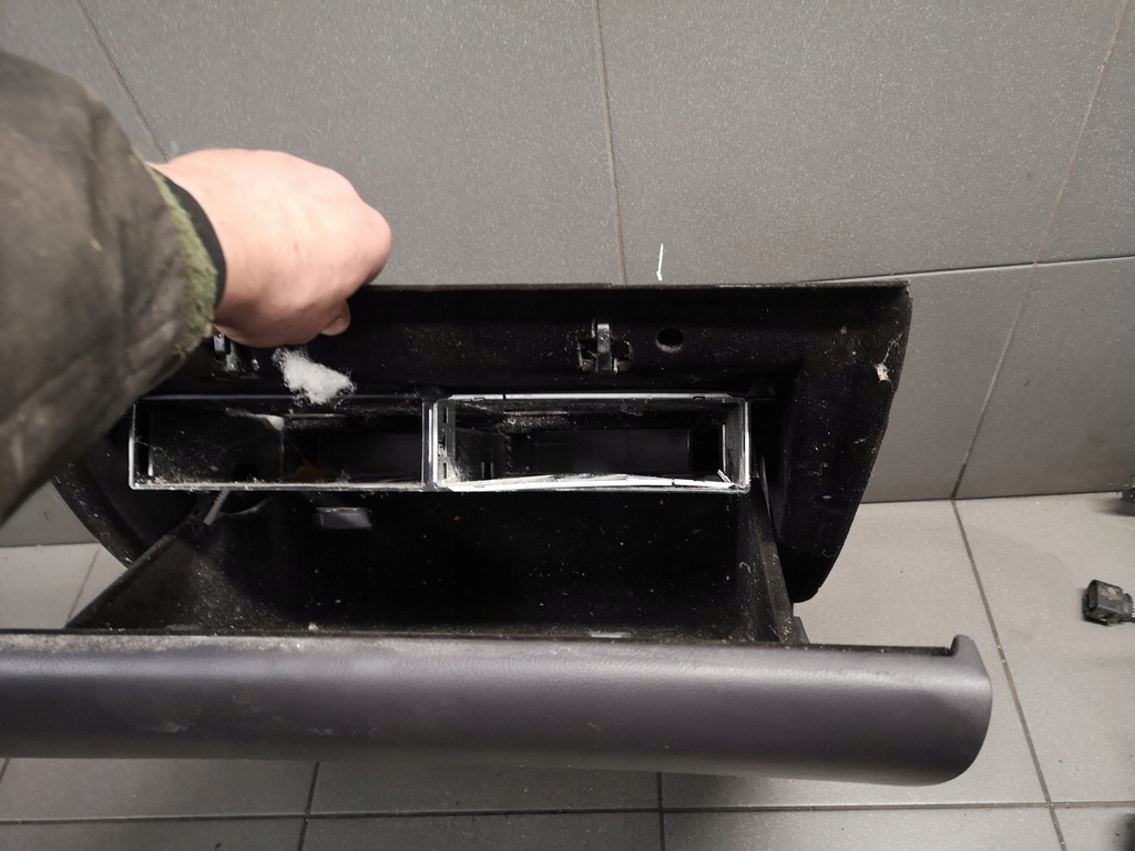 фото №11, Бардачок пассажира vw phaeton eu 3d1857572